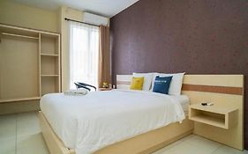 Urbanview Hotel Omah Anin Batu